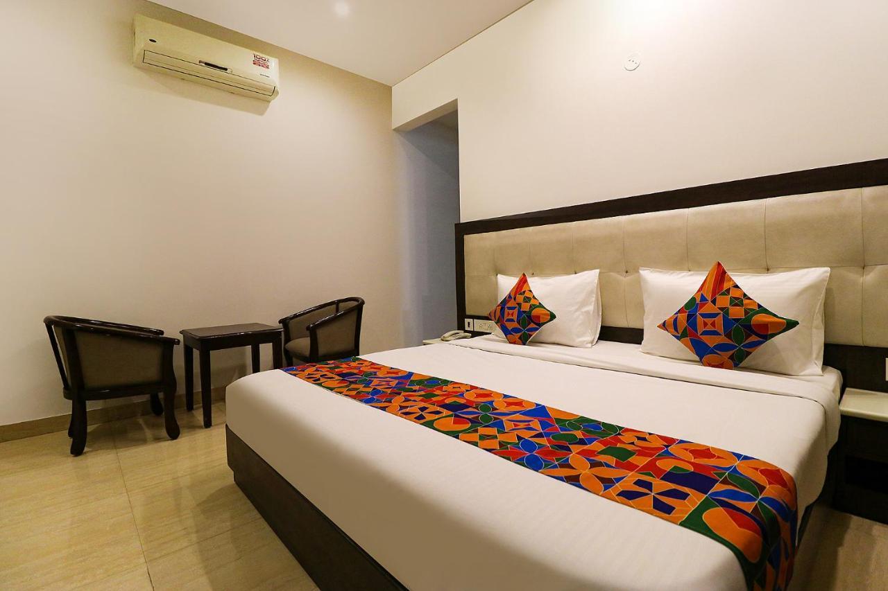 FabHotel Oyster Villa Gurgaon Eksteriør billede