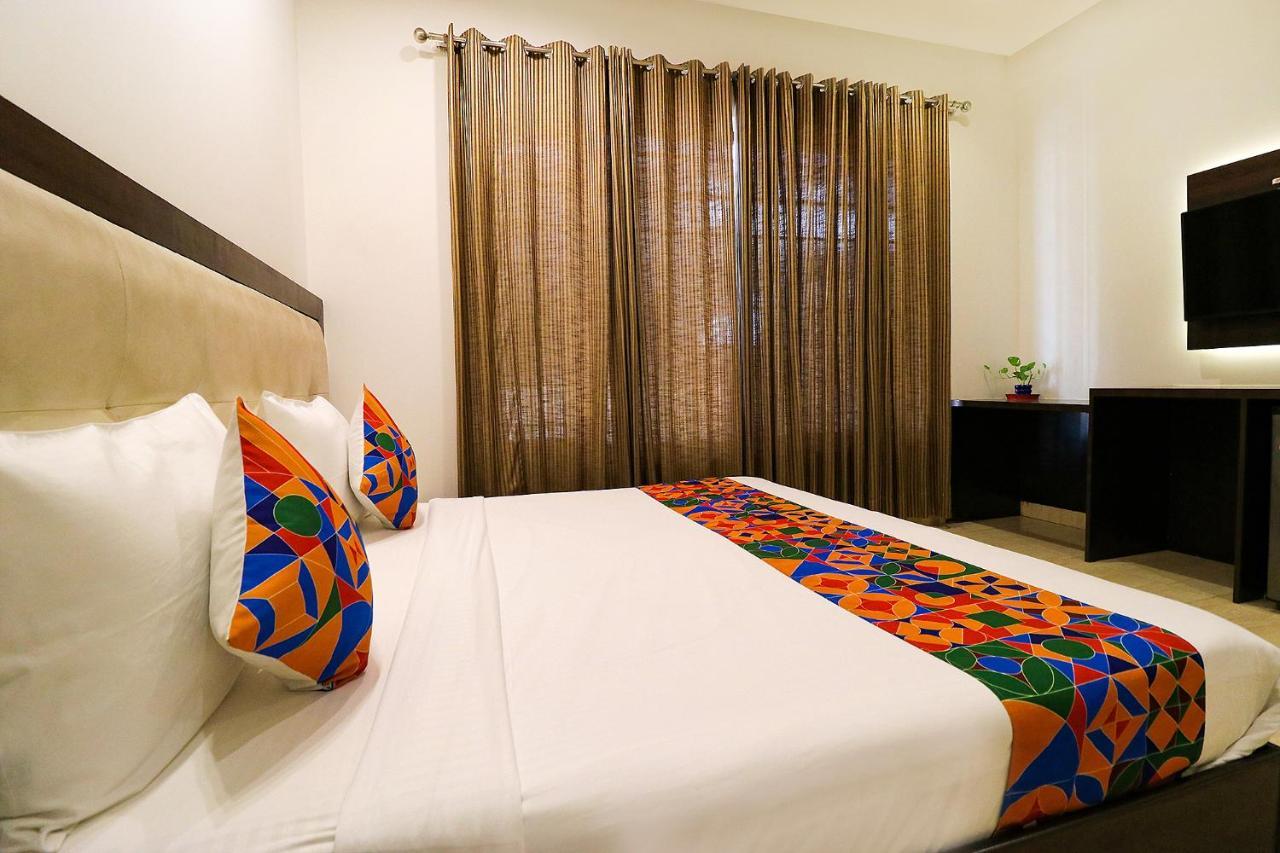 FabHotel Oyster Villa Gurgaon Eksteriør billede